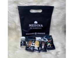 Paket Souvenir 20Pcs Oleh-Oleh Haji  Umroh Murah  Lengkap  Air Zamzam  Cokelat Kerikil - Jombang