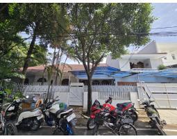 Dijual Rumah di Cempaka Putih Dekat Mall Green Pramuka Square, Transmart Cempaka Putih - Jakarta Pusat