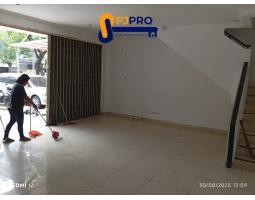 Disewakan Ruko di Harapan Indah 3 Lantai - Bekasi 