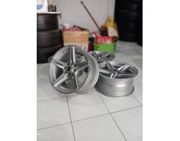 Velg Mobil Bekas Malang Murah Vossen R15 Avanza Xenia Sirion Yaris Livina - Surabaya