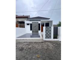 Dijual Rumah Cantik, Tipe 70, 3kt, 2km, Shm, Nyaman, Lokasi Strategis, Dekat Kampus UII, Sleman - Yogyakarta