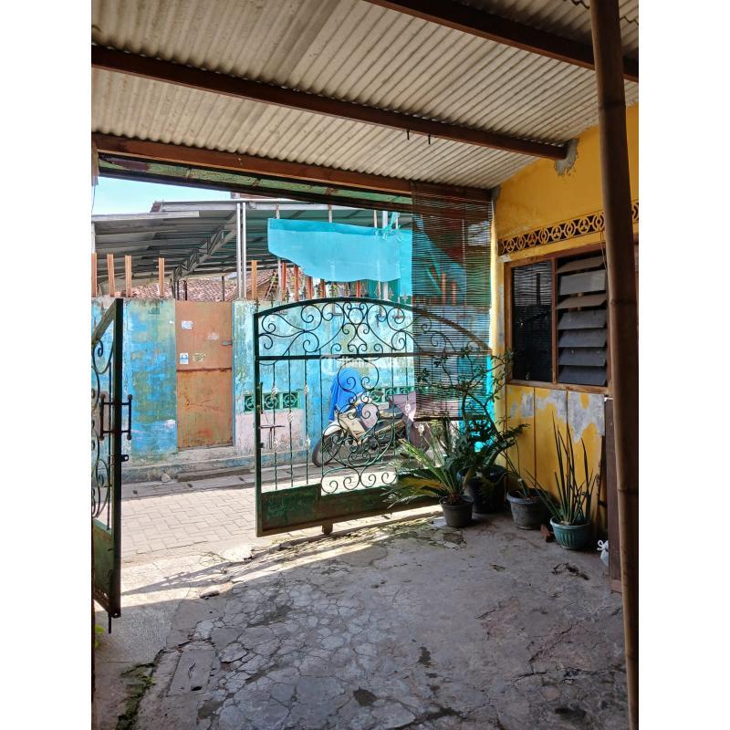 Dijual Tanah, Luas 157m2, SHM, Ada Bangunan, Hadap Barat, Panularan, Laweyan - Solo