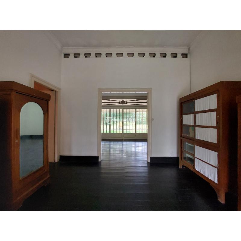 Jual Tanah Luas 4.820 m2 Super Strategis Bonus Rumah Di Pogung - Sleman