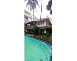 Dijual Cepat Rumah Luas 894 m2  di Jln Solo, Menteng - Jakarta Pusat