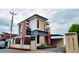 Dijual Rumah 2 Lantai Jogja Lt 134 m LB 120 m SHM dan IMB - Sleman 