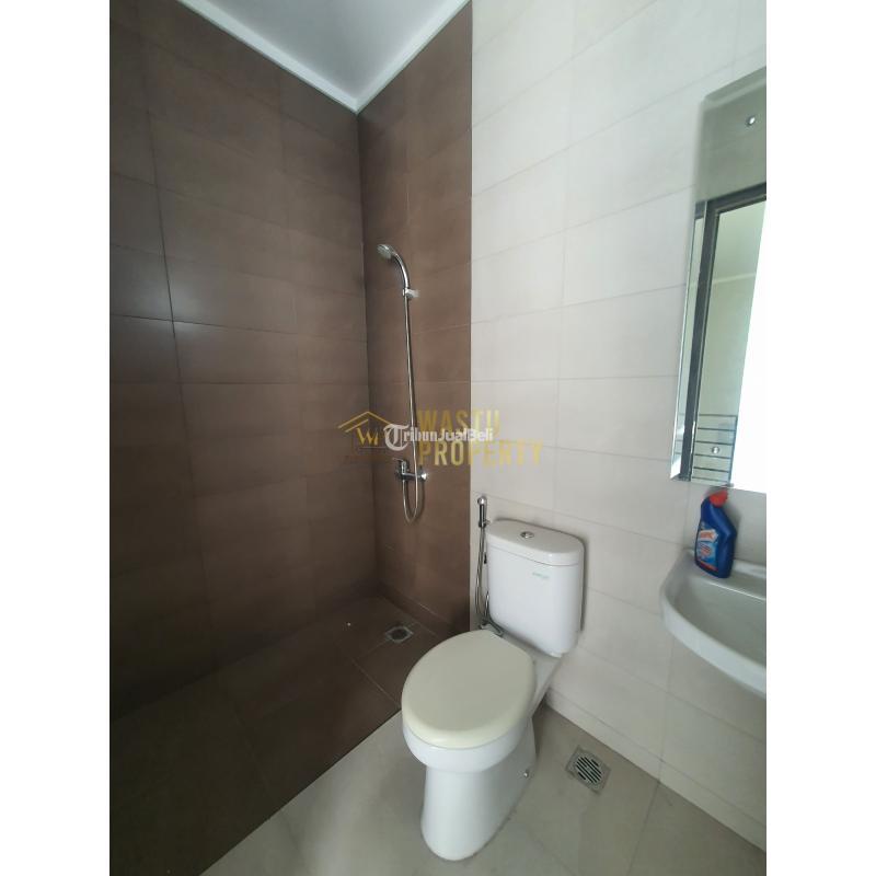 Dijual Rumah Hook, 2 Lantai, Lt. 193m2, Lb. 118m2, Shm, Material Bata Merah, Tanah Luas, Harga Murah, Di Summarecon - Bekasi