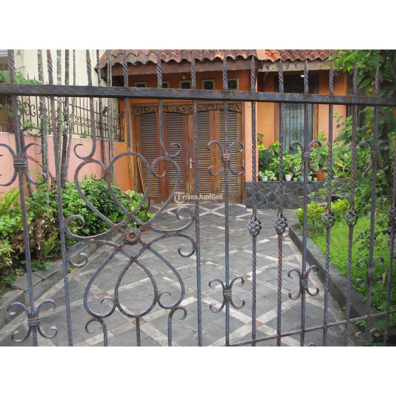 Jual Rumah Luas 4 Kamar Strategis Dekat Jalan Kaliurang Dan UGM - Sleman