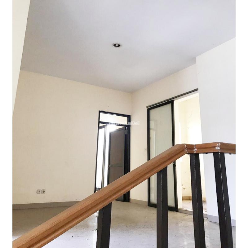 Dijual Rumah Dekat Mall Panakkukang, Nipah Mall, Tipe 126 - Makassar