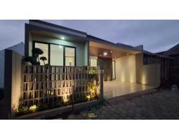 Jual Rumah Tipe 85 Siap Huni, Open Space Dekat Exit Tol Di Maguwoharjo - Sleman