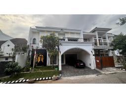 Jual Rumah Mewah Model American Classic Tipe 400 - Malang Kota