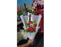 Jasa Pembuatan Buket Bunga Wisuda - Palangkaraya