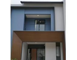 Dijual Kost Eksklusif, 12 Kamar, Bangunan Baru, Full Furnish, SHM, Belakang Kampus UNS - Solo