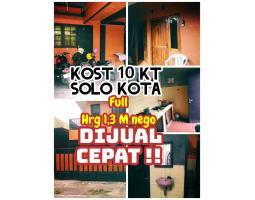 Jual Rumah Kost 157m2 10 KT Lokasi Kerten 1,3 M Nego - Solo