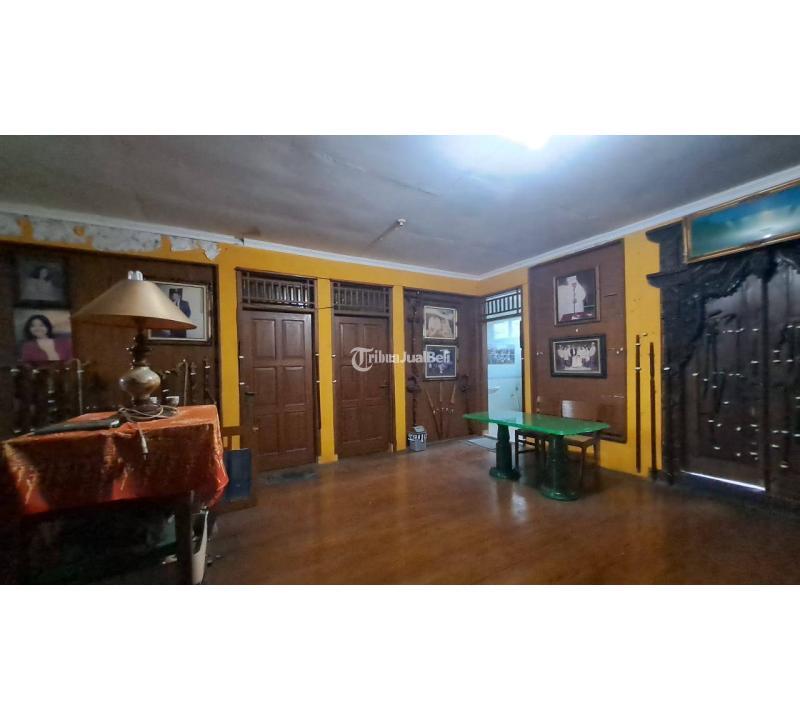 Dijual Rumah 2 Lantai Luas 206 m2 Murah di Manahan Banjarsari - Solo