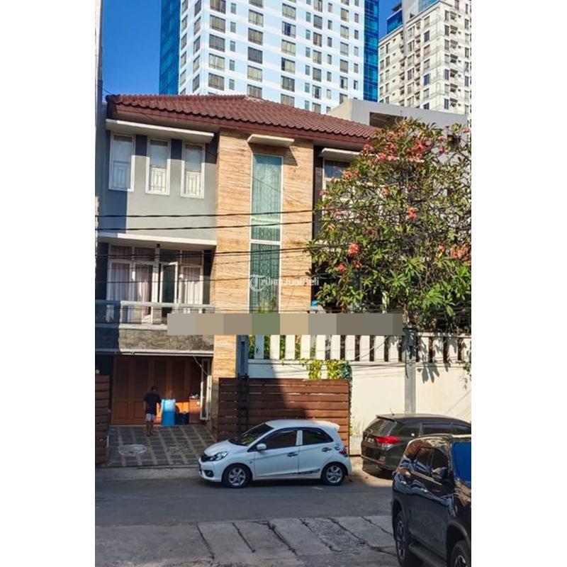 Dijual Rumah Luas 3 Lantai di Kartini Raya Strategis - Jakarta Pusat