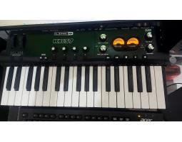 Line 6 KB37 Soundcard Midi Controler - Surabaya