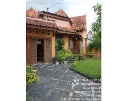 Dijual Rumah, Siap Huni, 2 Lantai, LT. 318m2, LB. 320m2, SHM, Lokasi Premium, 2 menit dari Monumen Jogja Kembali, Sleman - Yogyakarta