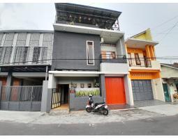 Dijual Rumah Minimalis 3 Lantai Di Depok Sleman, View Hijau Udara Sejuk - Sleman
