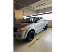 Mobil Bekas Toyota Hilux VNT Type G 4x4 Diesel - Bekasi