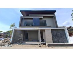Dijual Rumah Mewah Desain Kontemporer 3 Menit Dari Gereja GKI Adi Sucipto - Sleman
