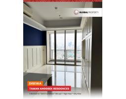 Disewakan Apartemen, Taman Anggrek Residences, Semi Furnished Bagus, 3 Bedroom, High Floor - Jakarta Barat