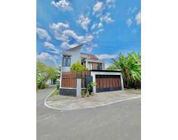 Dijual Rumah, 2 Lantai, Tipe 80, 3KT, 3KM, SHM, Hook, Sumber, KPU Banjarsari - Solo