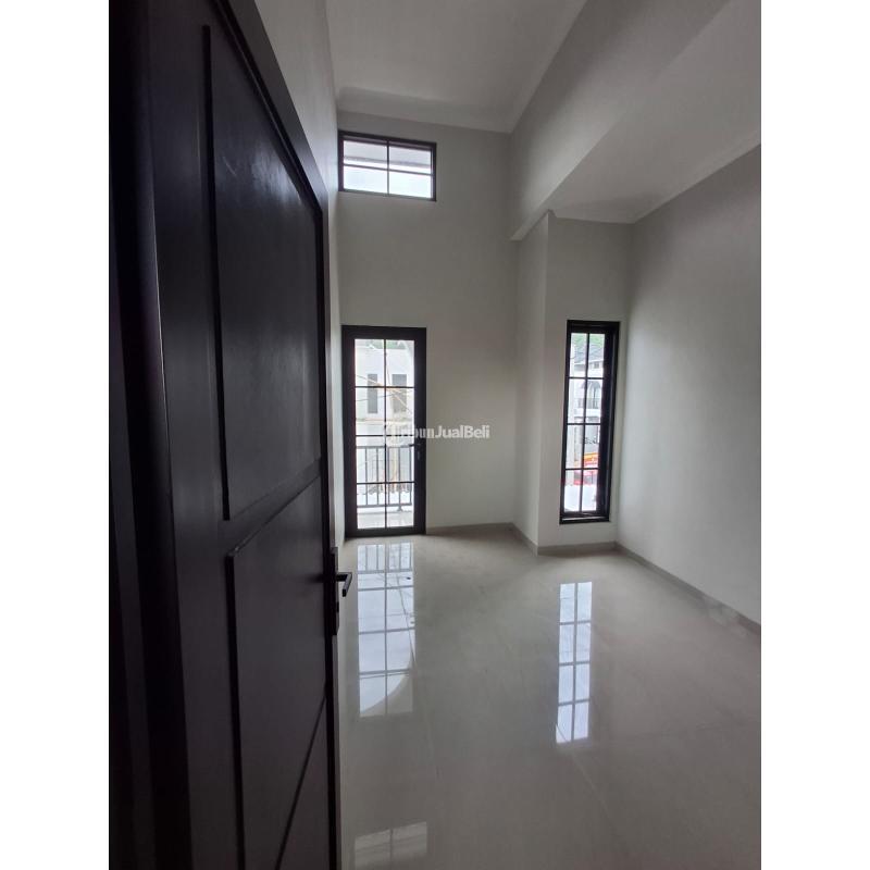 Dijual Rumah Desain Modern Minimalis Berada Di Daerah Strategis - Kota Malang