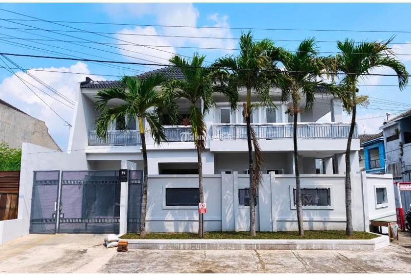 Dijual Rumah Mewah, LT. 280m2, LB. 680m2, SHM, Hook, Lingkungan Premium, Banyuanyar, Banjarsari - Solo