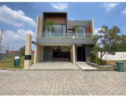 Dijual Rumah Dekat Sleman City Hall 3 Lantai Tipe 268 5KT 5KM SHGB - Sleman 