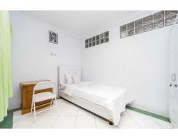 Disewakan Kost Putri, Kamar Mandi Dalam, Bebas Banjir, Dekat Kota Kasablanka, Mall Bassura City, Kampus STIS - Jakarta Selatan
