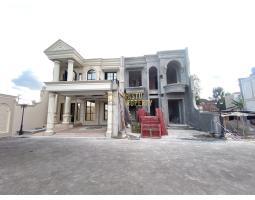 Dijual Rumah 2 Lantai Konsep Classic Modern Dekat Kampus Tipe 178 5KT 5KM SHM - Sleman 