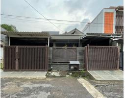 Jual Rumah Luas 182 m2 Di Taman Bumi Prima Dekat Ke Pasteur Dan Pemkot Cimahi - Cimahi