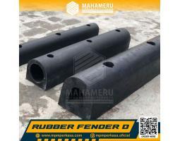 Rubber Fender D Pelindung Dermaga dan Kapal dari Karet Kuat dan Tahan Benturan - Malang