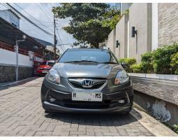 Mobil Honda Brio E MT OLD 2014 Bekas Istimewa Original Tangan 1 Pribadi - Semarang Kota