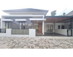 Dijual Rumah Baru, Siap Huni, Timur Jalan Kaliurang km 13 di Ngaglik - Sleman