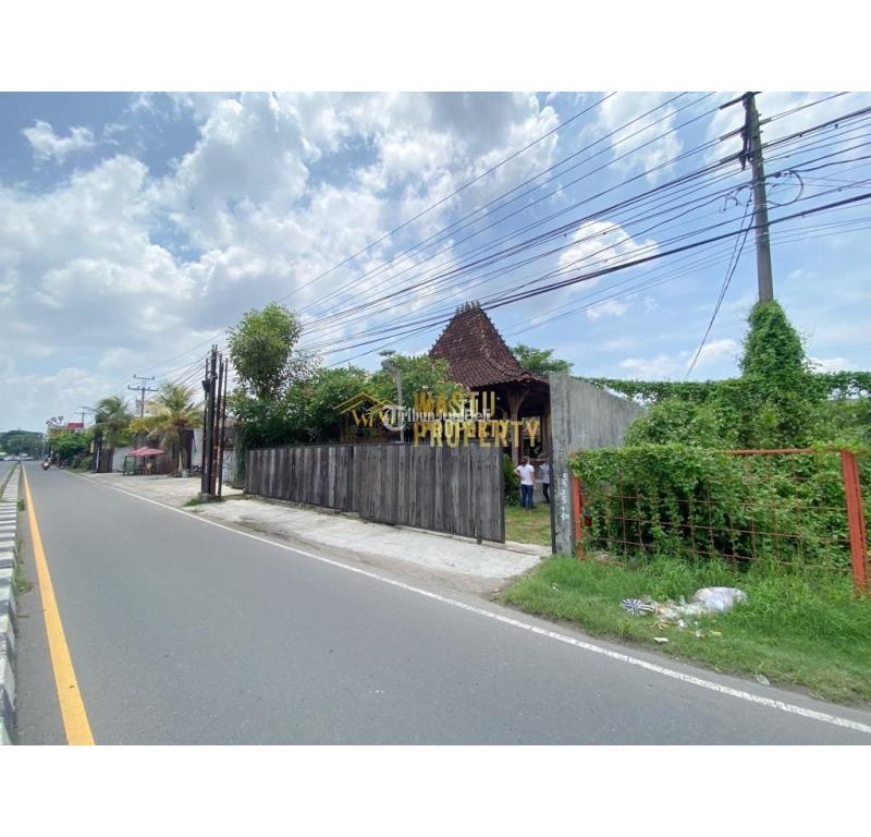 Dijual Tanah Bonus Rumah Joglo di Ringroad Selatan SHM Pekarangan - Bantul 