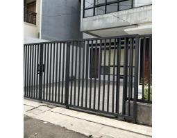 Dijual Rumah Murah 2 Lantai SHM Cash Only di Tebet Barat dalam Tebet - Jakarta Selatan