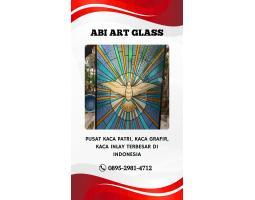 Motif Malaikat Kaca Patri Grafir Inlay Gereja - Pangkal Pinang
