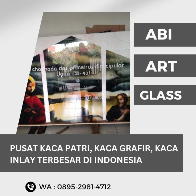 Kaca Patri Grafir Inlay Gereja Dogiyai - Mamberamo Tengah