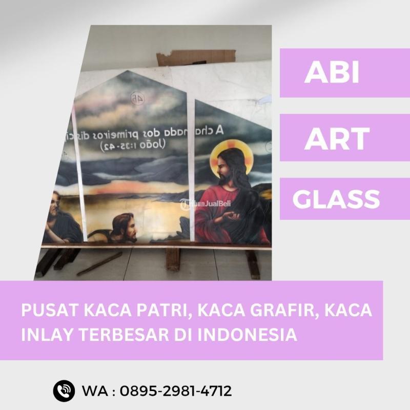 Kaca Patri Grafir Inlay Gereja Dogiyai - Mamberamo Tengah