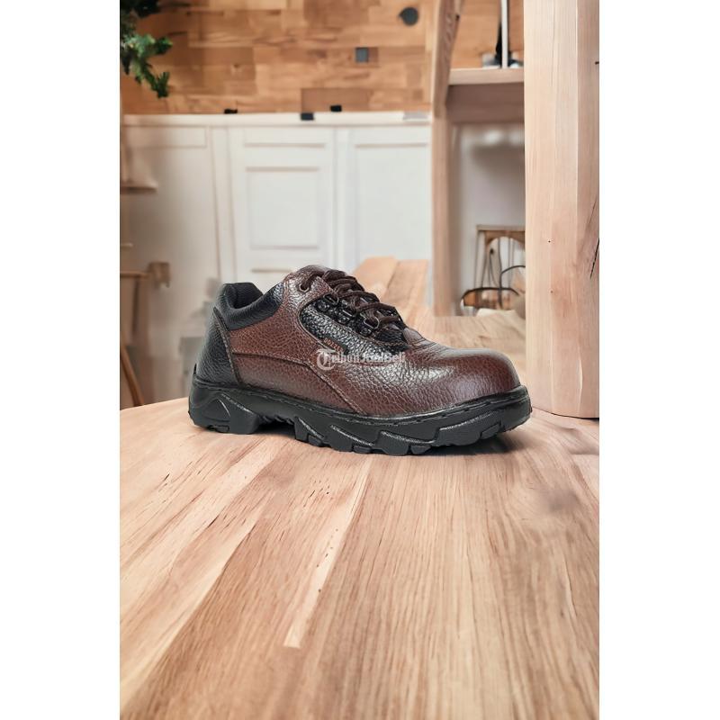 Sepatu Safety Konstruksi - Pangkal Pinang
