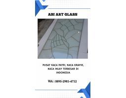 Motif Salib Kaca Patri Grafir Inlay Gereja - Belitung Timur