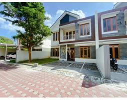 Jual Rumah 2 Lantai Tipe 135 Siap Huni, 7 Menit Ke Bandara Adi Sutjipto Di Kalasan - Sleman