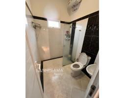 Dijual Rumah Cantik Mewah 2,5 Lantai, LT. 135m2, LB. 220m2, SHM dan Siap Huni, 8 menit dari RS Bakti Yuda - Depok