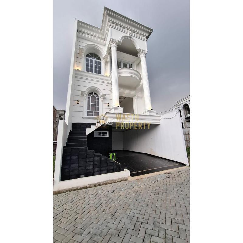 Dijual Rumah 3 Lantai, Lt. 107m2, Lb. 220m2, Shm, Bangunan Cantik, Dekat Tol Gate Lenteng Agung - Jakarta Selatan