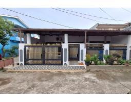 Dijual Rumah Hoek Strategis Kota Harapan Indah - Bekasi Kota