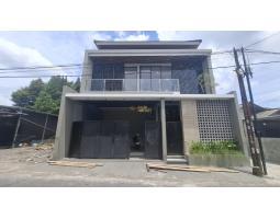 Dijual Rumah Mewah 2 Lantai Siap Huni Di Purwomartani - Sleman