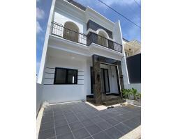 Dijual Rumah American Classic Siap Huni Dekat Kampus Brawijaya - Malang Kota