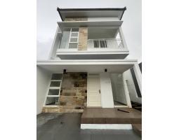 Dijual Rumah Hunian Modern 2 Lantai Dekat Bandara Abd Saleh - Malang