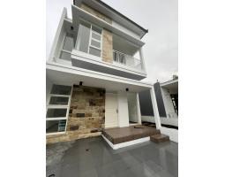 Dijual Rumah Hunian Modern 2 Lantai Dekat Bandara Abd Saleh - Malang